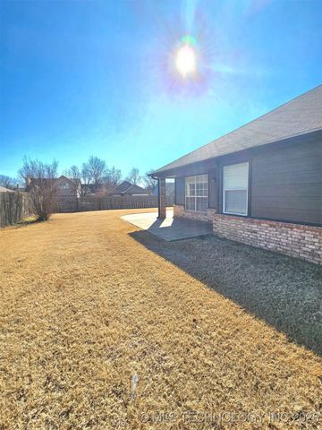 2018 W COLLEGE Street, Broken Arrow, OK 74012