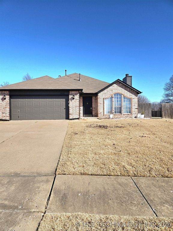 2018 W COLLEGE Street, Broken Arrow, OK 74012