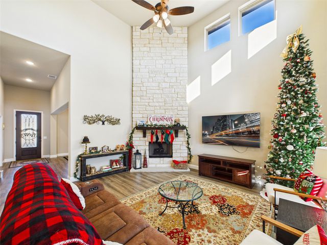 309 Pineview Lane, Ponder, TX 76259