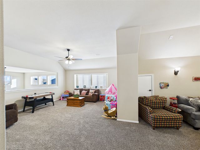 309 Pineview Lane, Ponder, TX 76259