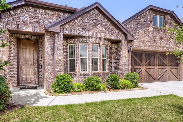 555 Svenson Lane, Lavon, TX 75166