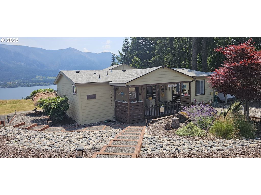 100 Ne TARI Ln, Stevenson, WA 98648