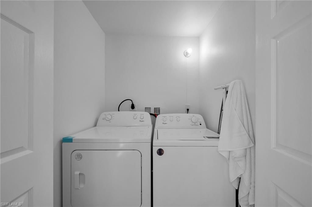 Image 15 of property listing at 4118 SE 3rd AVE, Cape Coral, FL 33904