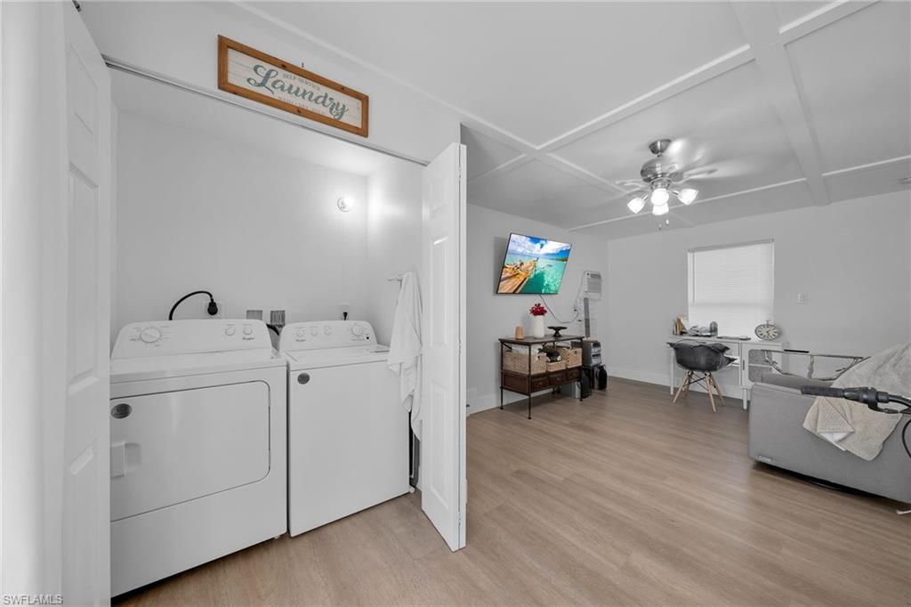 Image 16 of property listing at 4118 SE 3rd AVE, Cape Coral, FL 33904