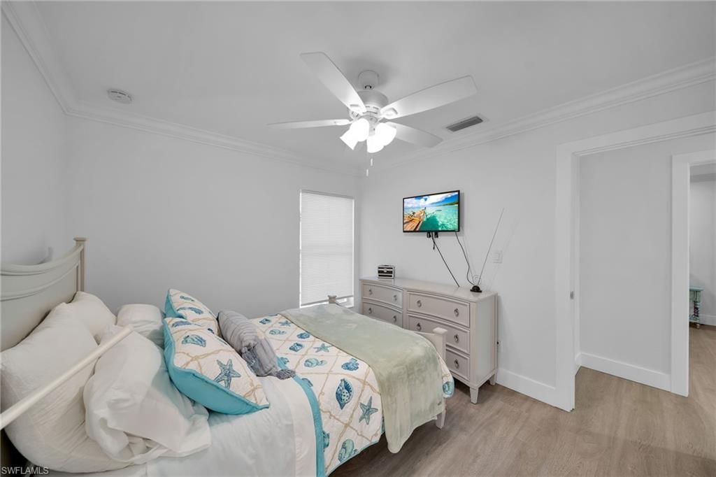 Image 22 of property listing at 4118 SE 3rd AVE, Cape Coral, FL 33904