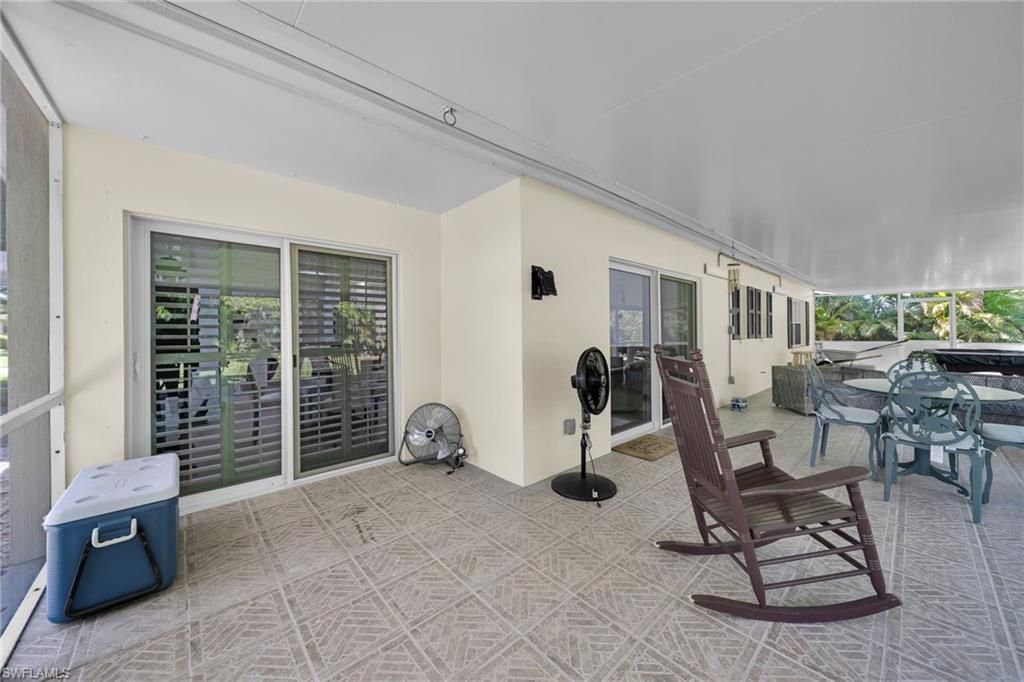 Image 28 of property listing at 4118 SE 3rd AVE, Cape Coral, FL 33904