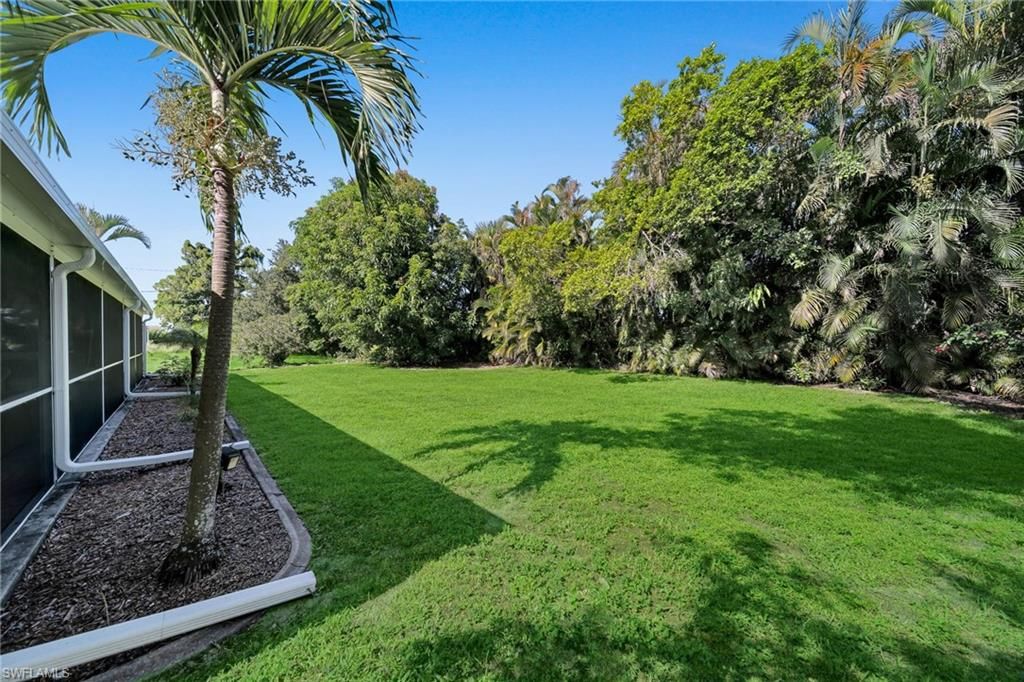 Image 33 of property listing at 4118 SE 3rd AVE, Cape Coral, FL 33904