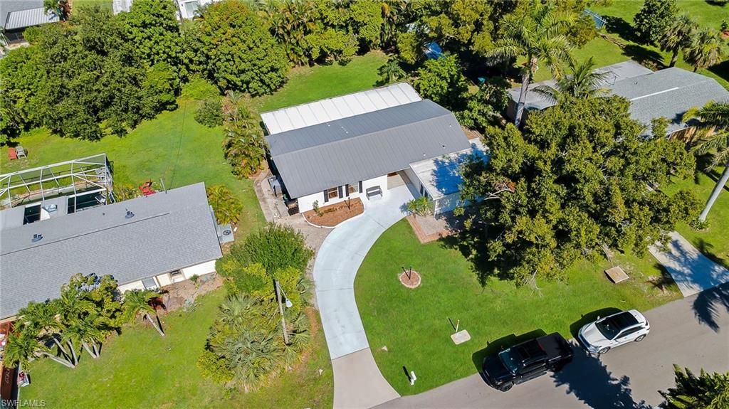 Image 36 of property listing at 4118 SE 3rd AVE, Cape Coral, FL 33904