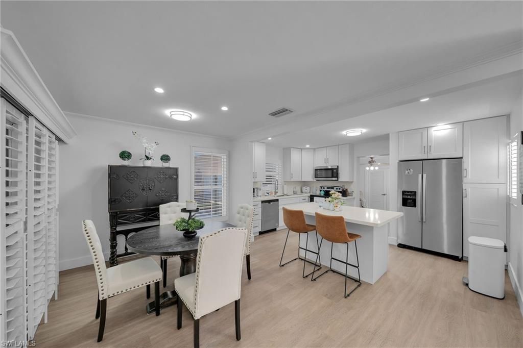 Image 7 of property listing at 4118 SE 3rd AVE, Cape Coral, FL 33904
