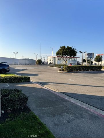 13902 Harbor Blvd, Garden Grove, CA 92843