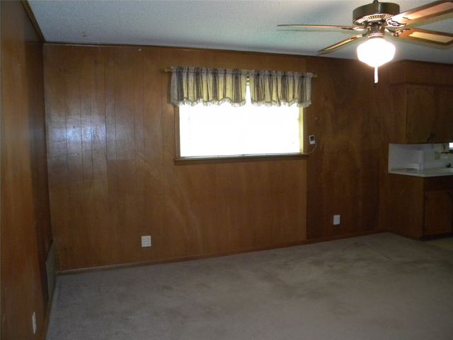 1450 W Ash Street, Stephenville, TX 76401