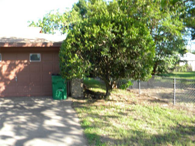 1450 W Ash Street, Stephenville, TX 76401