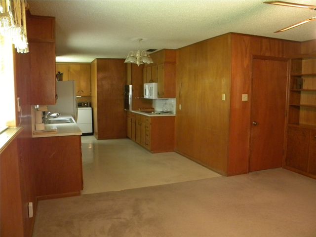 1450 W Ash Street, Stephenville, TX 76401