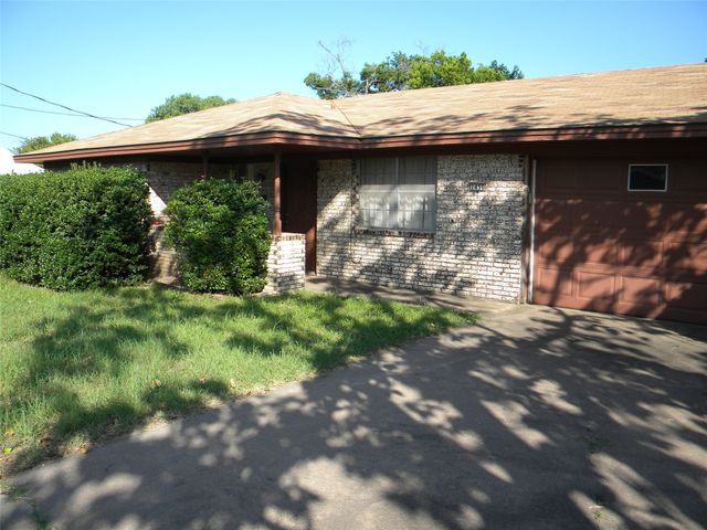 1450 W Ash Street, Stephenville, TX 76401