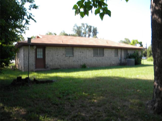 1450 W Ash Street, Stephenville, TX 76401