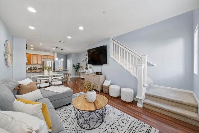 204 Sullivan Way, Hayward, CA 94541