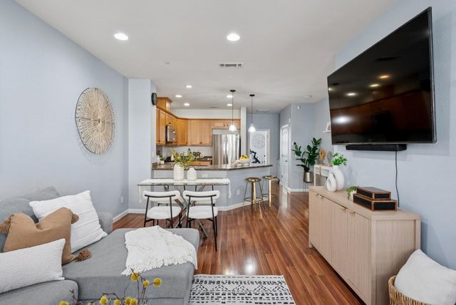 204 Sullivan Way, Hayward, CA 94541