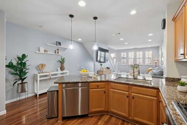 204 Sullivan Way, Hayward, CA 94541