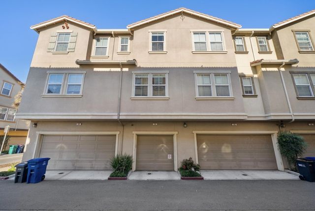 204 Sullivan Way, Hayward, CA 94541