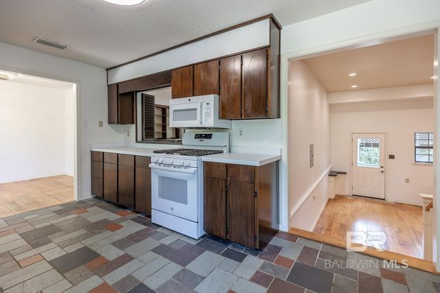607 SPANISH MAIN Street, Spanish Fort, AL 36527