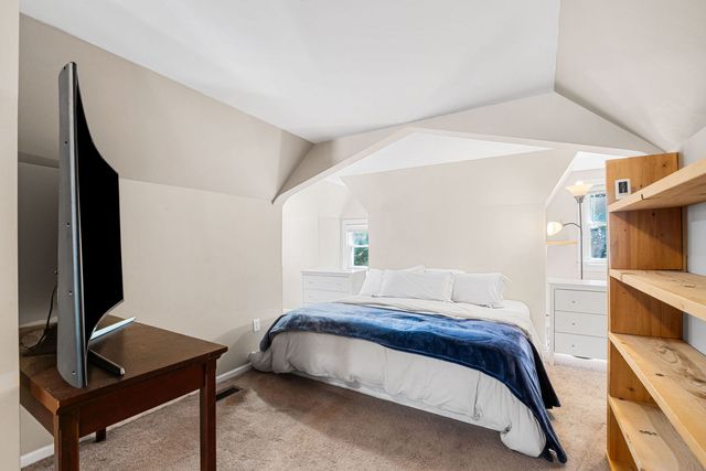 5704 N Major Avenue, Chicago, IL 60646
