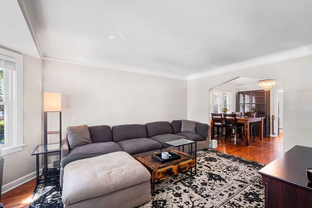 5704 N Major Avenue, Chicago, IL 60646
