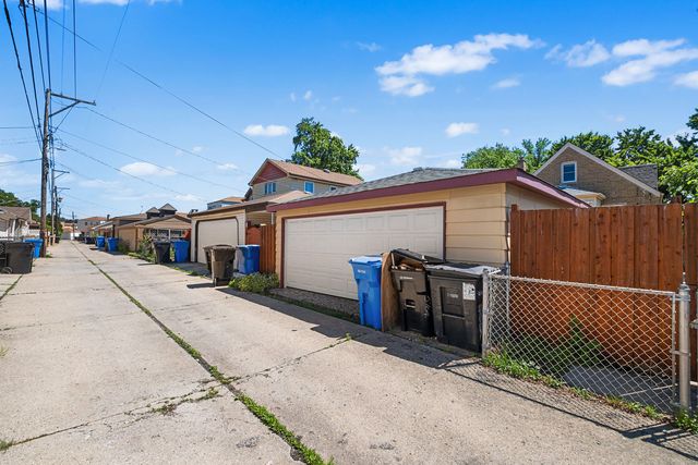 5704 N Major Avenue, Chicago, IL 60646