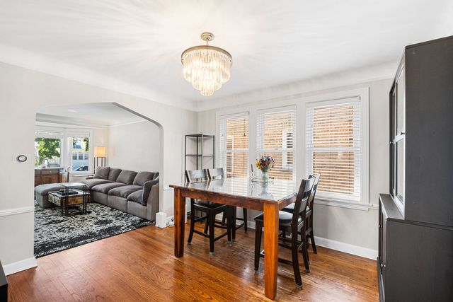 5704 N Major Avenue, Chicago, IL 60646