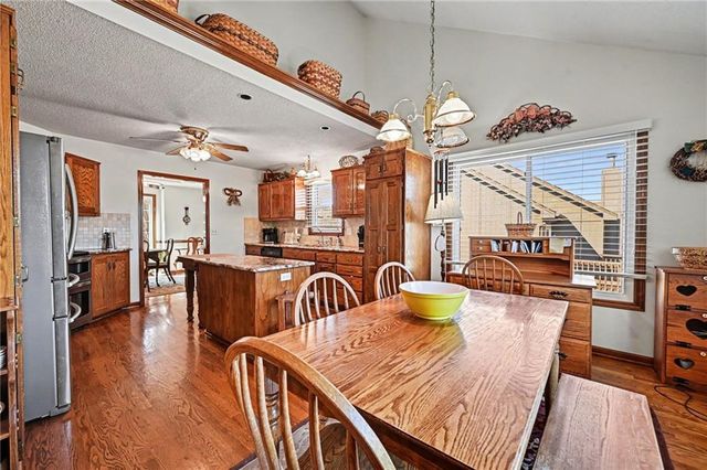 421 Fletcher Drive, Smithville, MO 64089