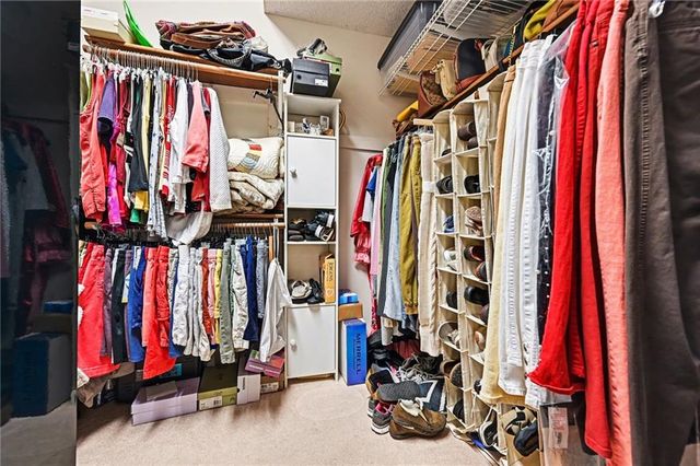 421 Fletcher Drive, Smithville, MO 64089