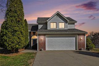 421 Fletcher Drive, Smithville, MO 64089