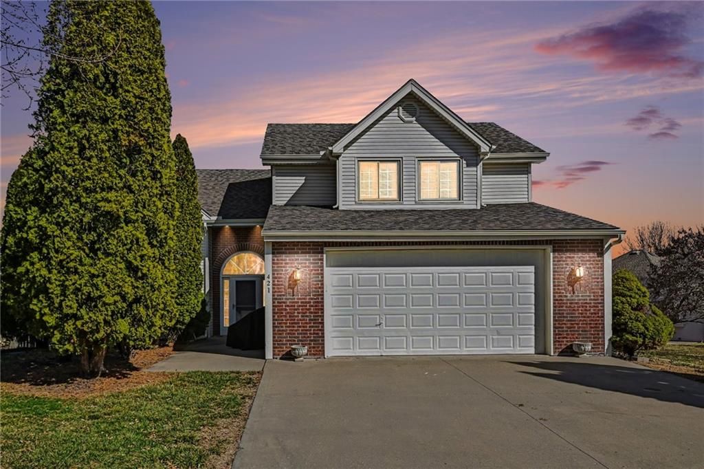 421 Fletcher Drive, Smithville, MO 64089