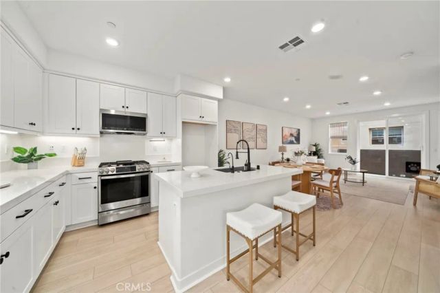 50 Wisteria Street, Ladera Ranch, CA 92694