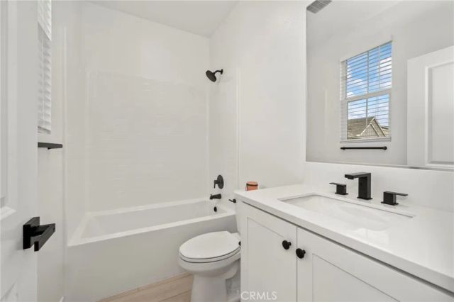 50 Wisteria Street, Ladera Ranch, CA 92694