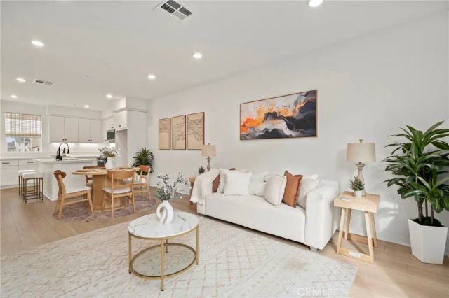 50 Wisteria Street, Ladera Ranch, CA 92694