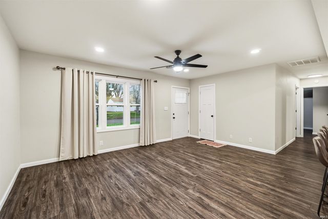 500 N Hendricks Avenue, Marion, IN 46952