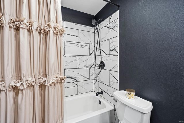 500 N Hendricks Avenue, Marion, IN 46952