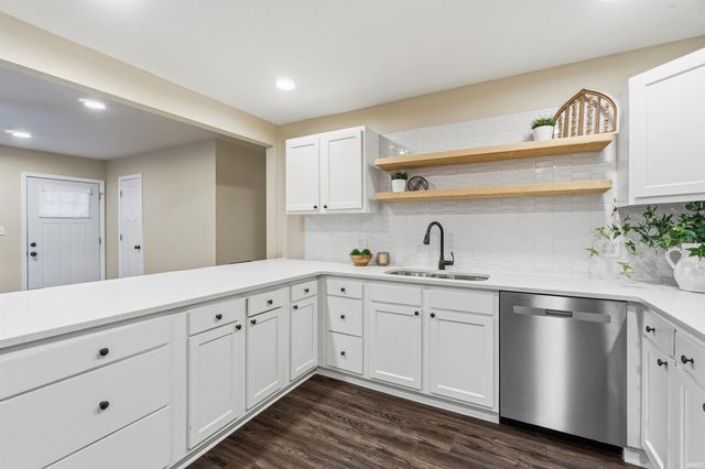 500 N Hendricks Avenue, Marion, IN 46952