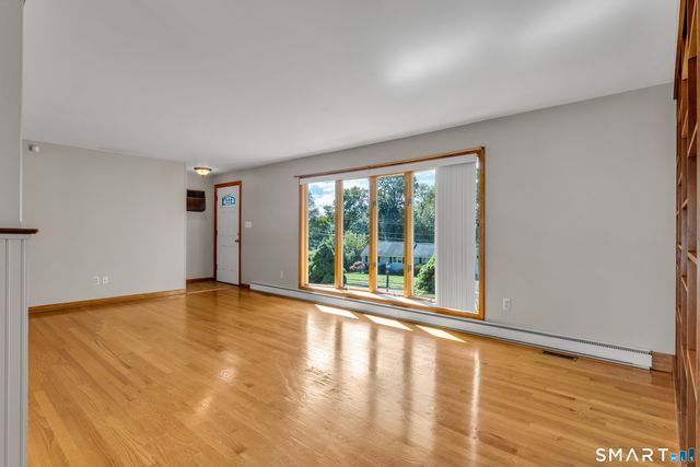9 Robin Drive, East Haven, CT 06513