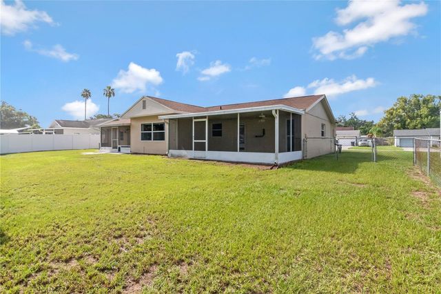 1208 LADY GUINEVERE DRIVE, Valrico, FL 33594