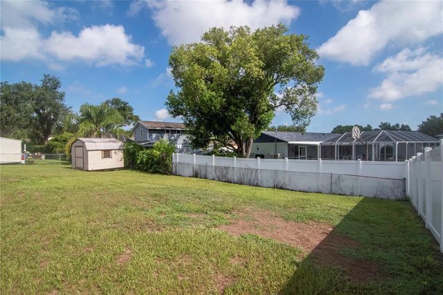 1208 LADY GUINEVERE DRIVE, Valrico, FL 33594