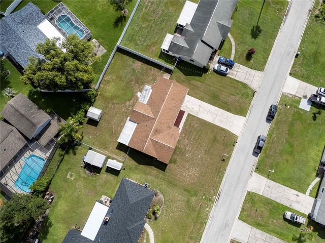 1208 LADY GUINEVERE DRIVE, Valrico, FL 33594