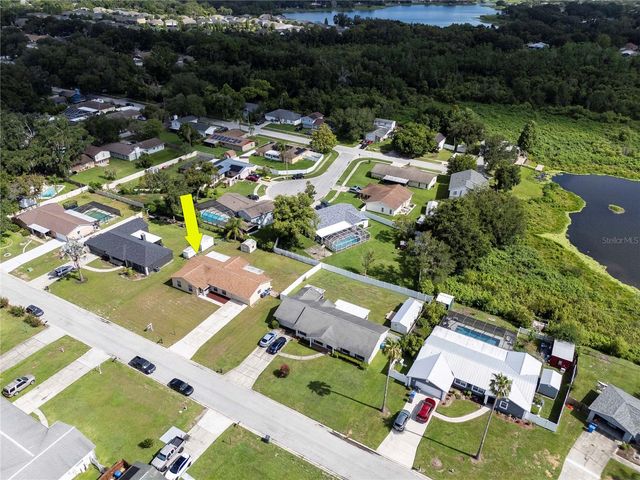 1208 LADY GUINEVERE DRIVE, Valrico, FL 33594
