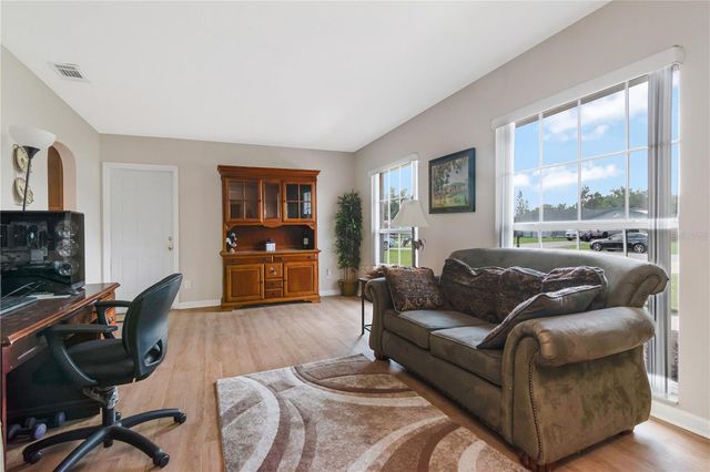 1208 LADY GUINEVERE DRIVE, Valrico, FL 33594