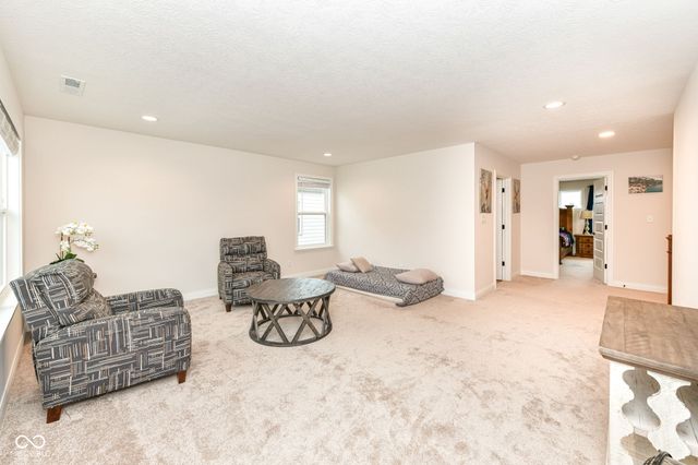 10545 Oak Bend Boulevard, Indianapolis, IN 46239