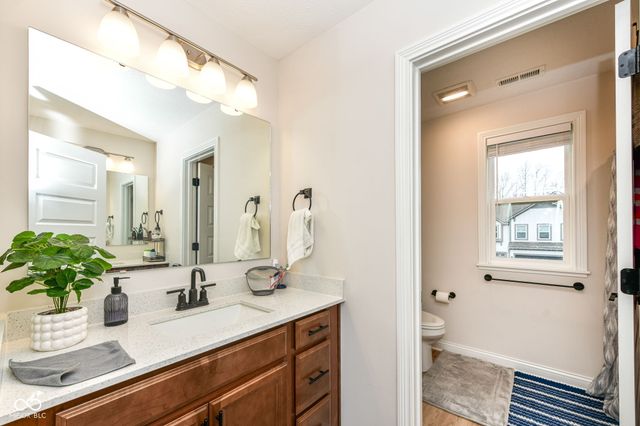 10545 Oak Bend Boulevard, Indianapolis, IN 46239