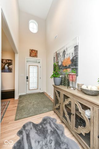 10545 Oak Bend Boulevard, Indianapolis, IN 46239