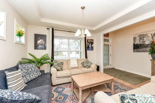 10545 Oak Bend Boulevard, Indianapolis, IN 46239