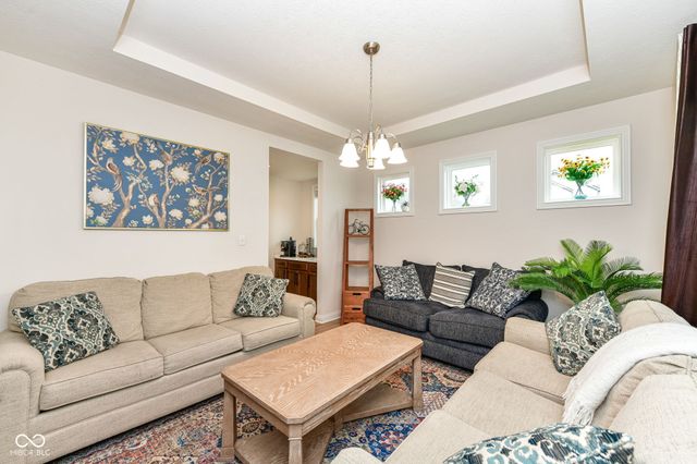 10545 Oak Bend Boulevard, Indianapolis, IN 46239