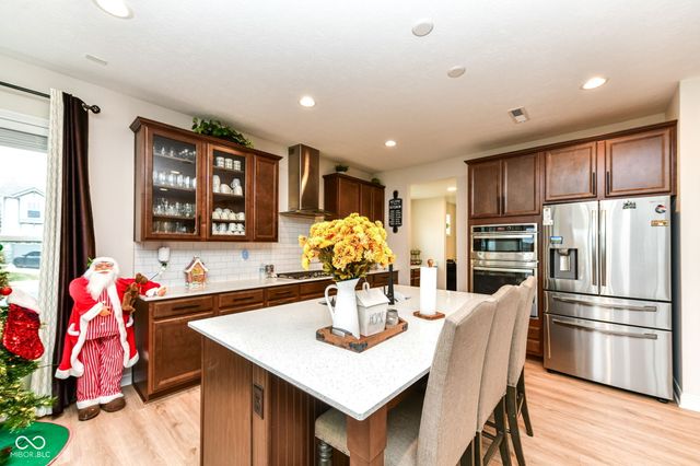 10545 Oak Bend Boulevard, Indianapolis, IN 46239